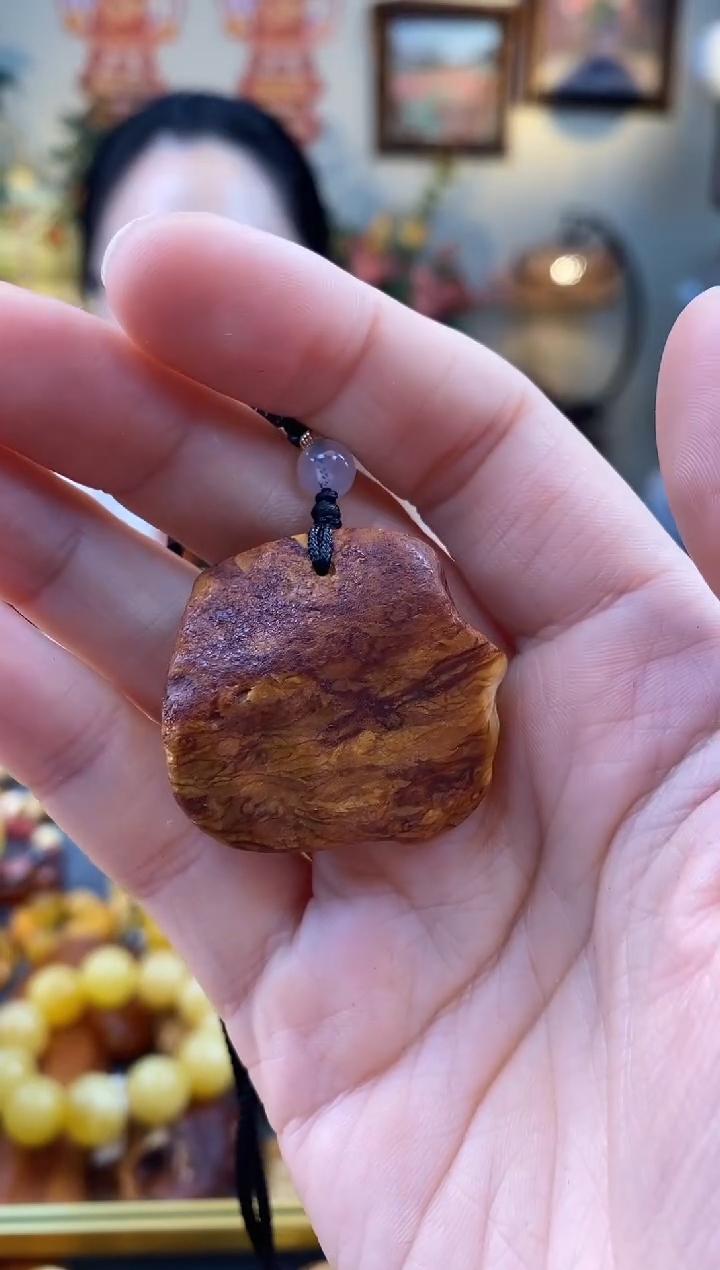 【闪购商品】未镶嵌琥珀颈饰吊坠