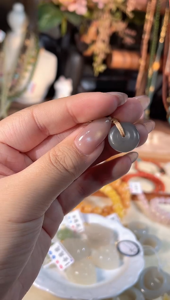 【闪购商品】和田玉吊坠(不含链)银S925镶嵌多样性发货其一