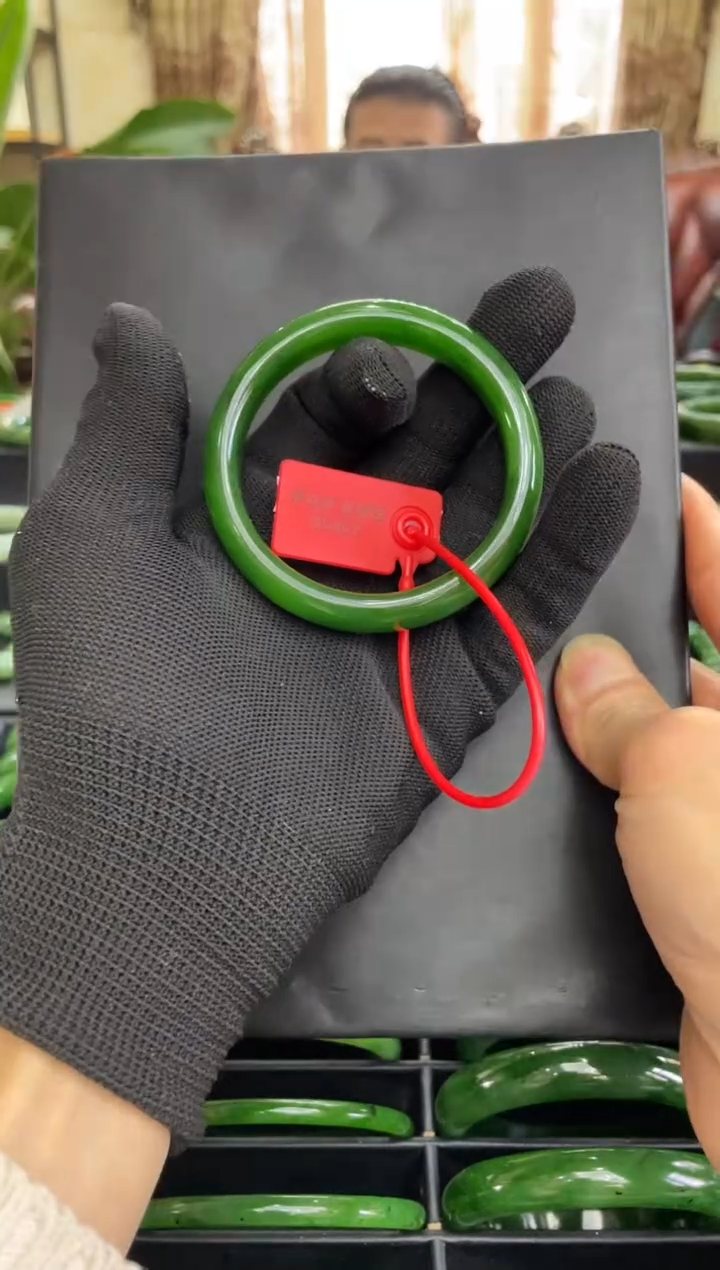 未镶嵌手镯和田玉（碧玉）无*氏467