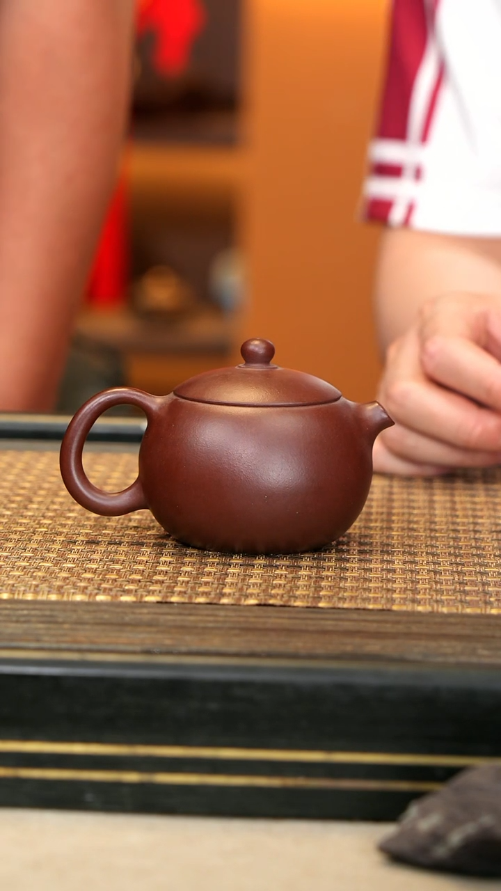茶壶紫砂ZCJ70《西施》紫泥