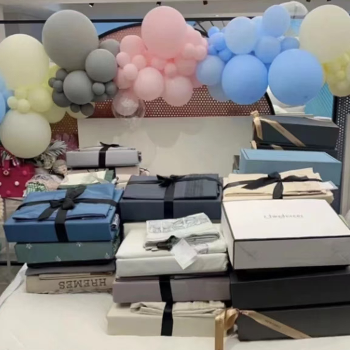 四季通用三层轻奢加厚绗缝夹棉床盖