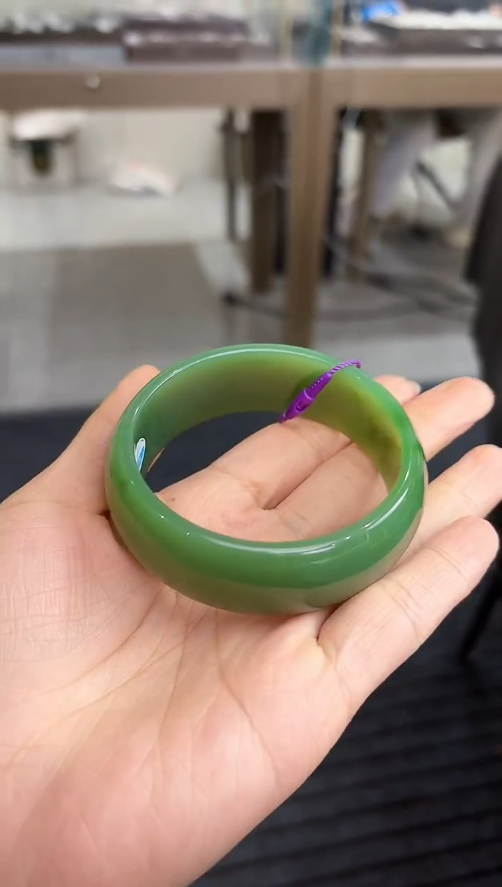 未镶嵌手镯和田玉俄七粉绿宽版60.3圈口