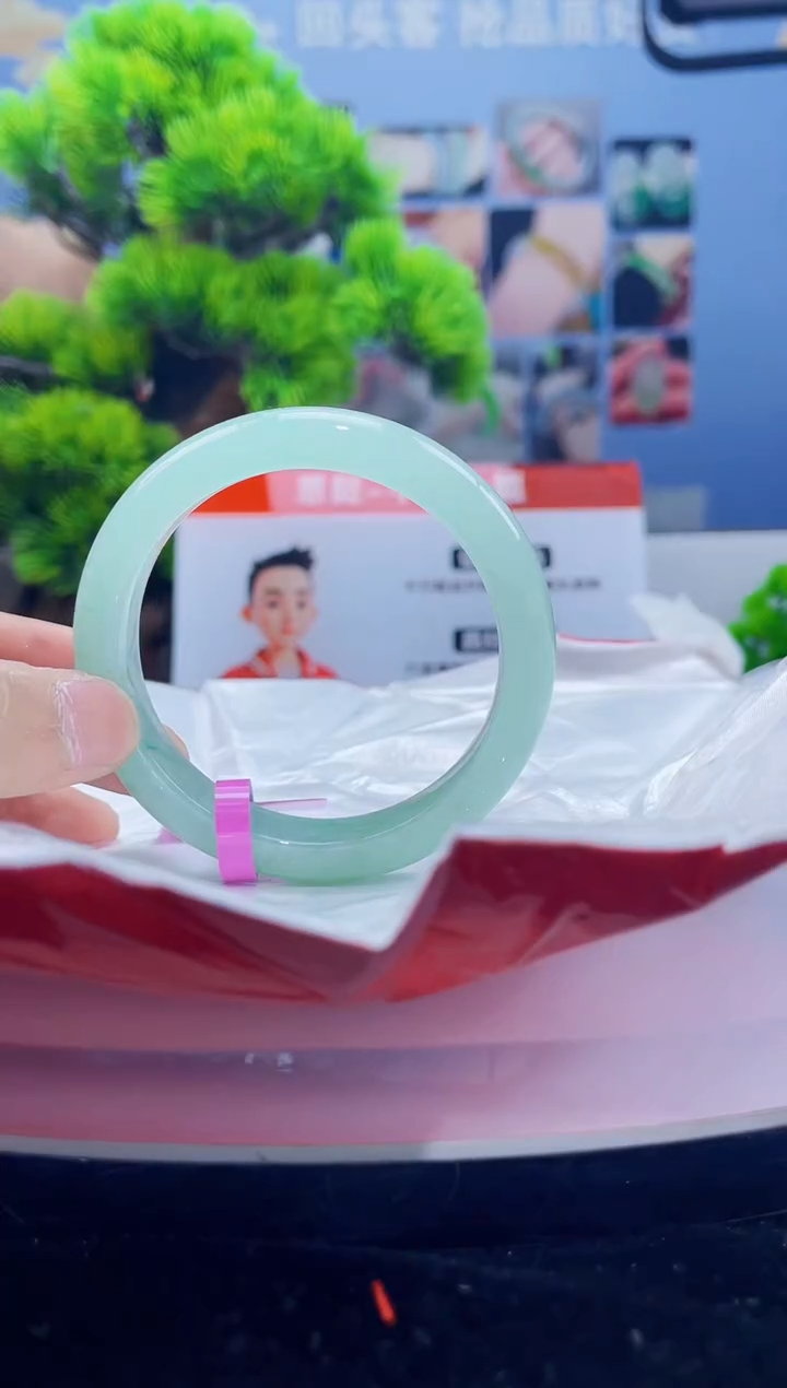 翡翠未镶嵌手镯手镯6