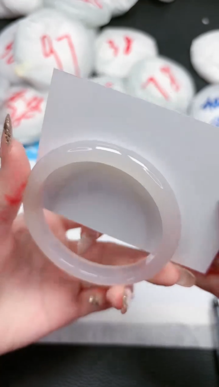 【闪购商品】石英质玉手镯未镶嵌219-62.3