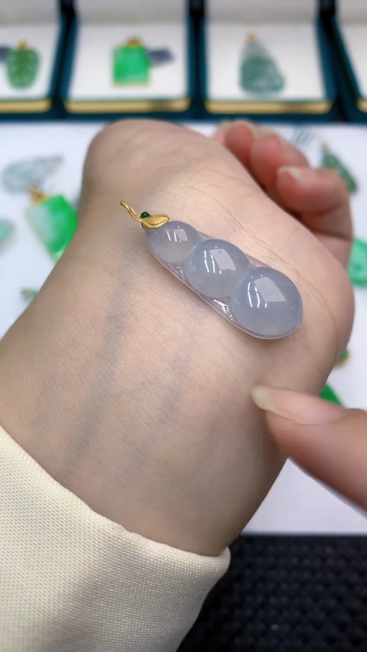 【闪购商品】翡翠颈饰18K金镶嵌            8