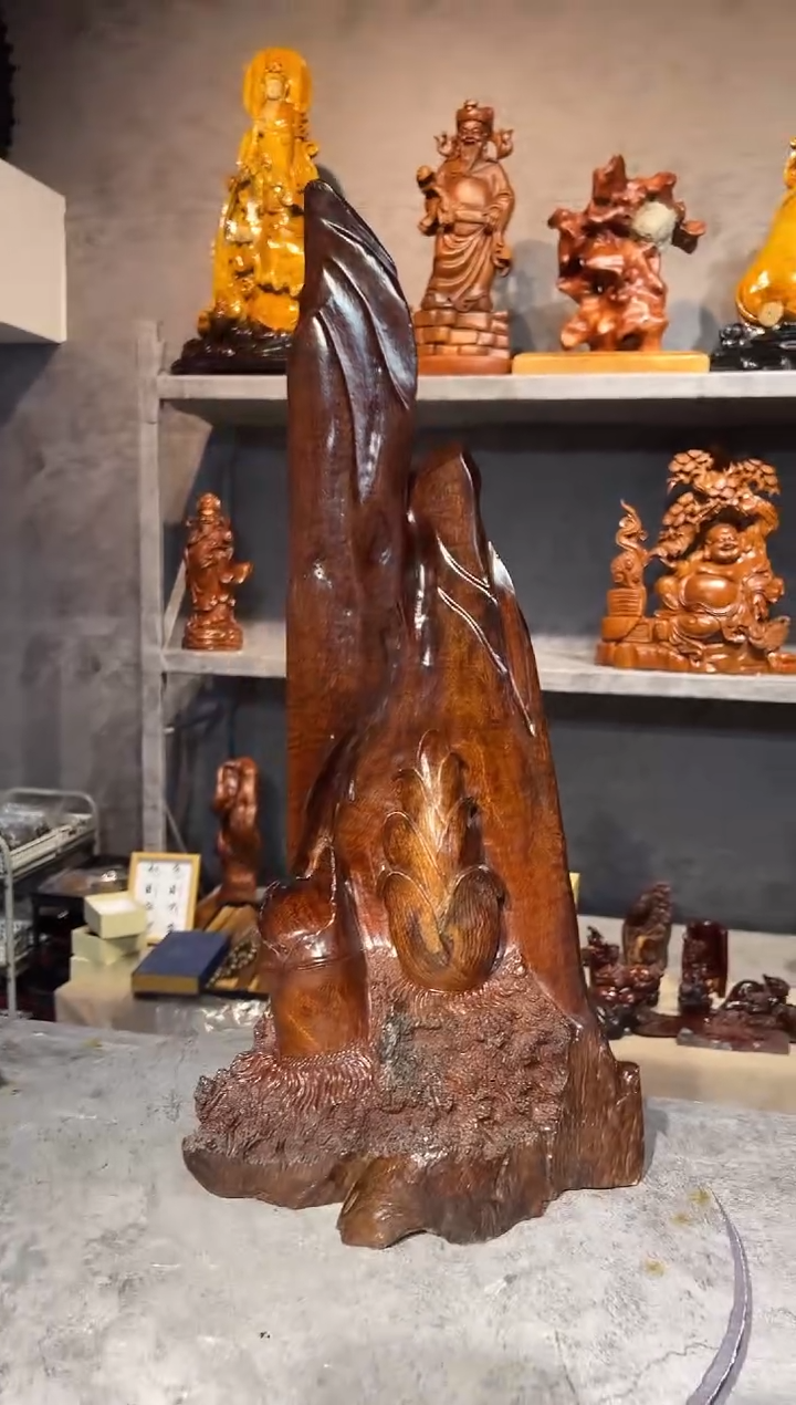 【闪购商品】大果紫檀（缅甸花梨）大果紫檀精工雕刻摆件