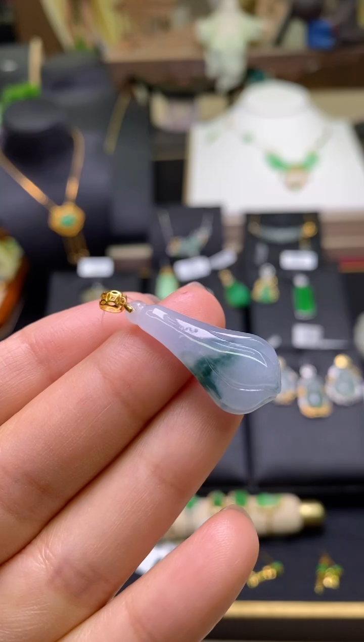 【闪购商品】翡翠颈饰18K金镶嵌净货16169