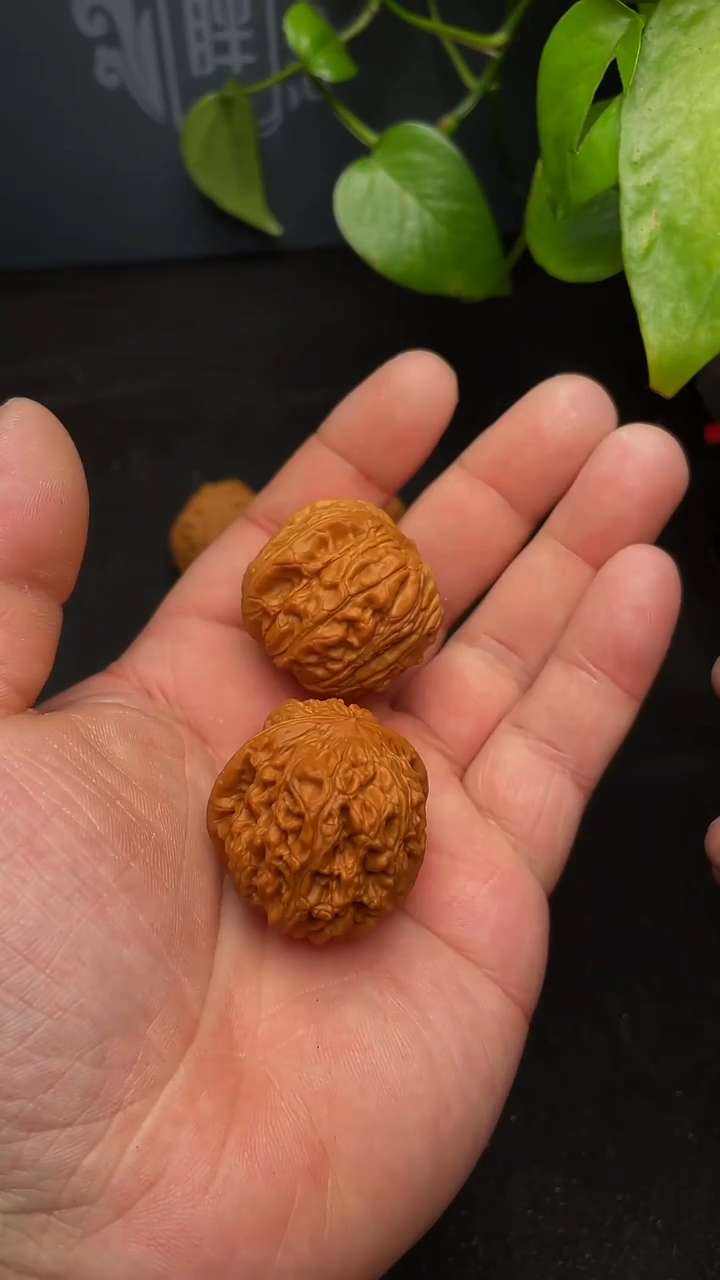 【闪购商品】文玩核桃把件兴隆34尺打底微修团