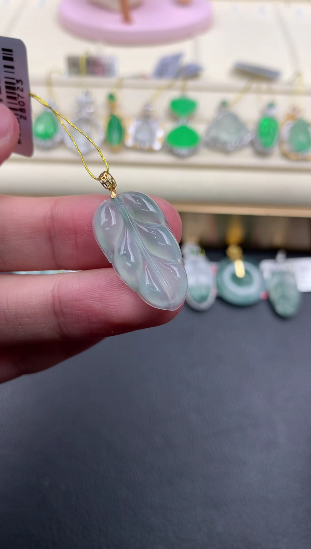 【闪购商品】翡翠颈饰18K金镶嵌D998