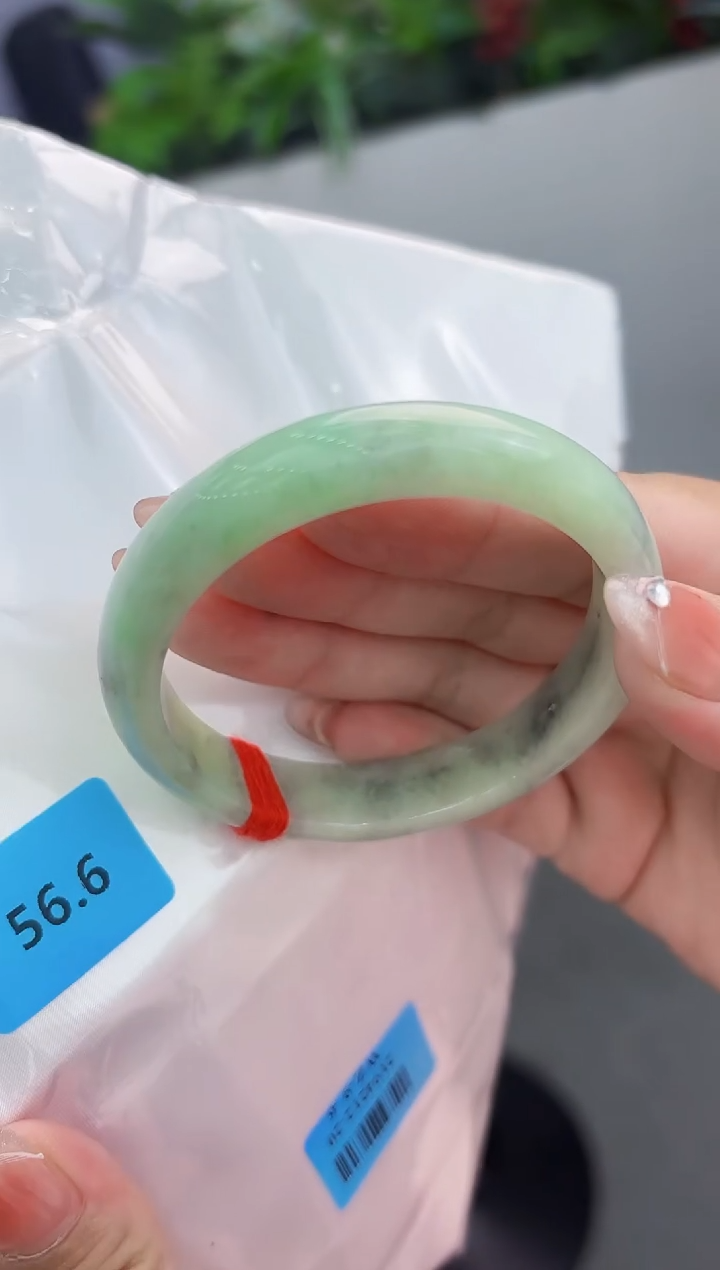 【闪购商品】翡翠手镯未镶嵌翡翠手镯