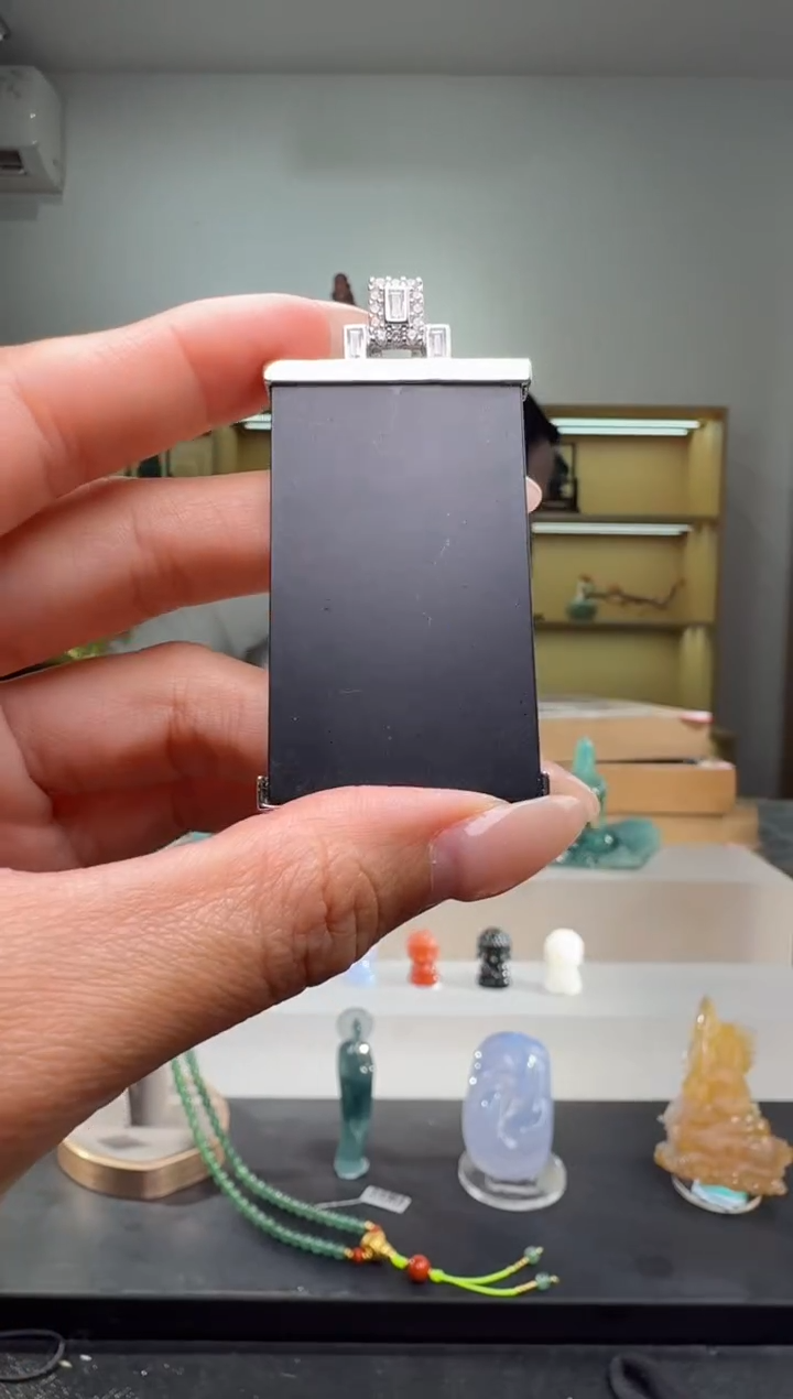 吊坠(不含链)未镶嵌和田玉（墨玉）无事牌