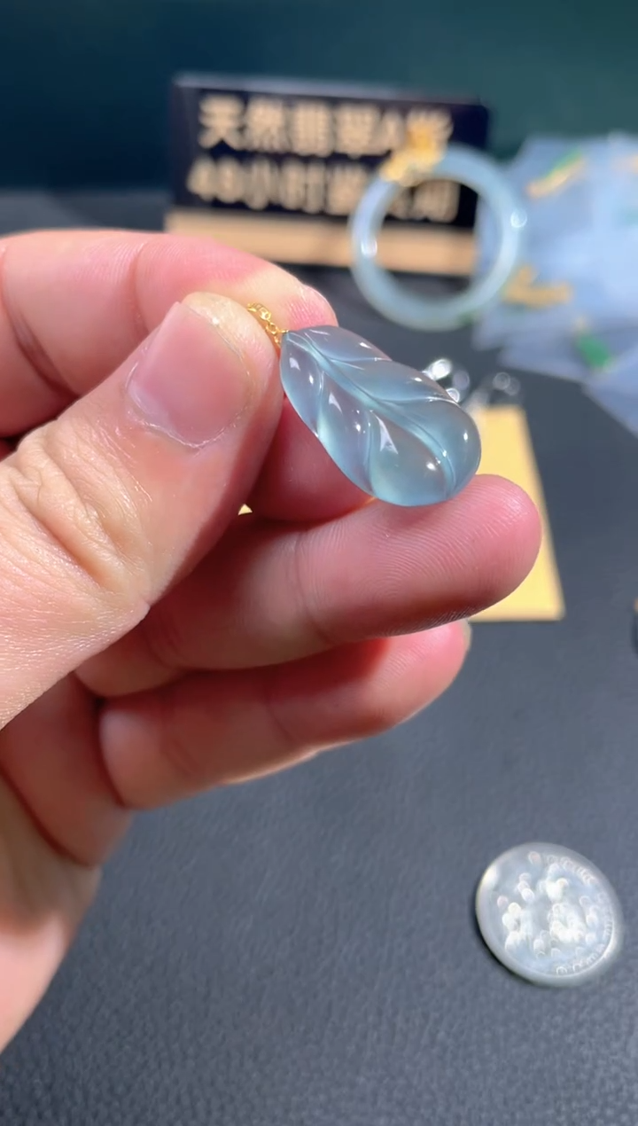 【闪购商品】翡翠颈饰18K金镶嵌翡翠