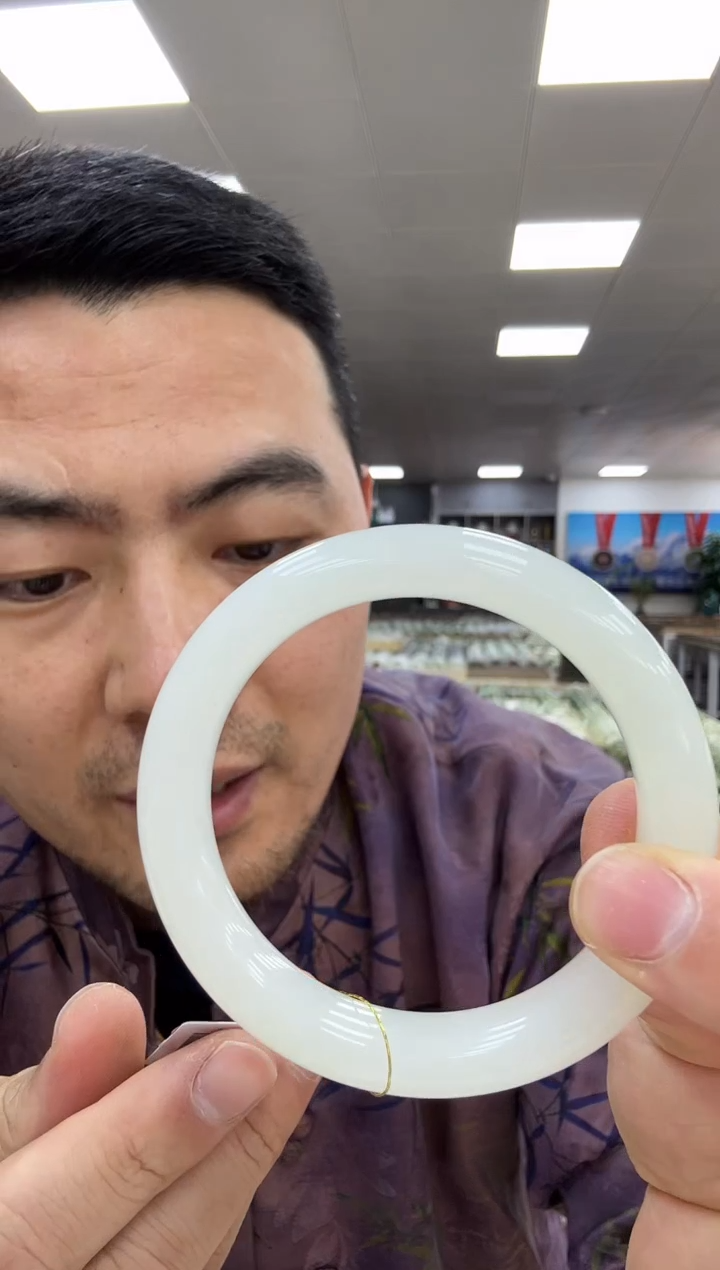 【闪购商品】和田玉手镯未镶嵌59.5  083