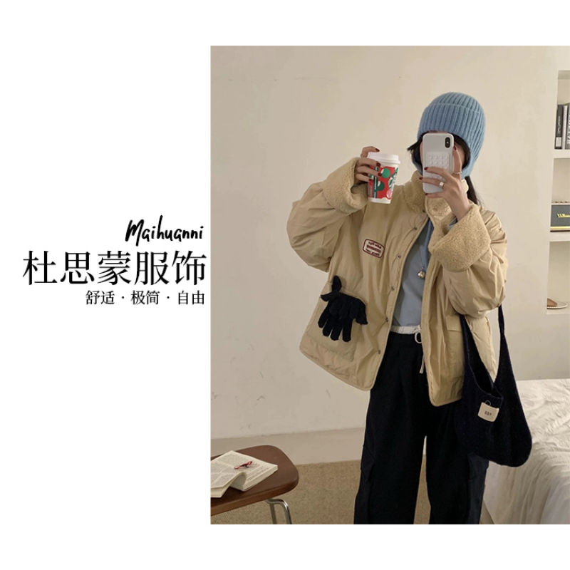 (杜思蒙服饰))-【宝藏衣橱】韩版时尚刺绣休闲绒绒棉服外套P820  