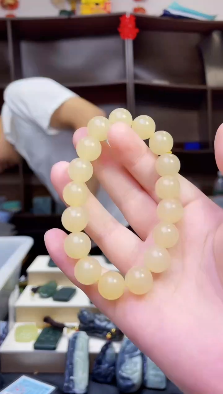 和田玉未镶嵌颈饰1