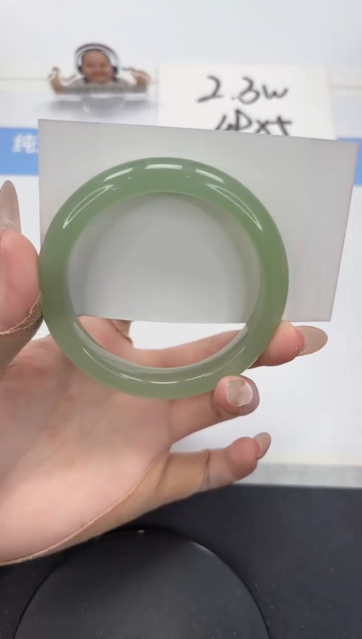 【闪购商品】石英质玉手镯未镶嵌A332-60.8