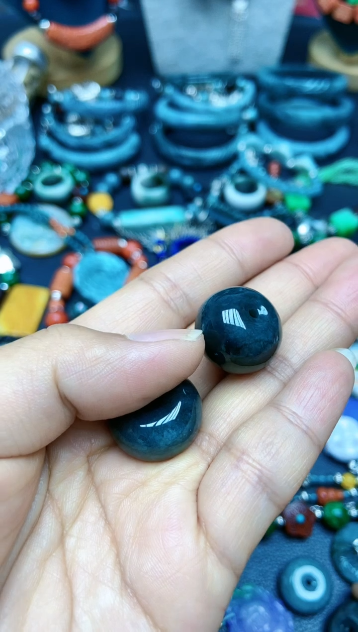 翡翠未镶嵌颈饰A21DASDAAA