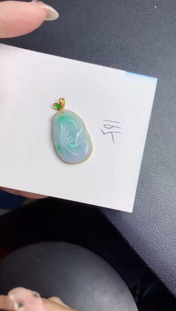 【闪购商品】翡翠颈饰18K金镶嵌0000000000