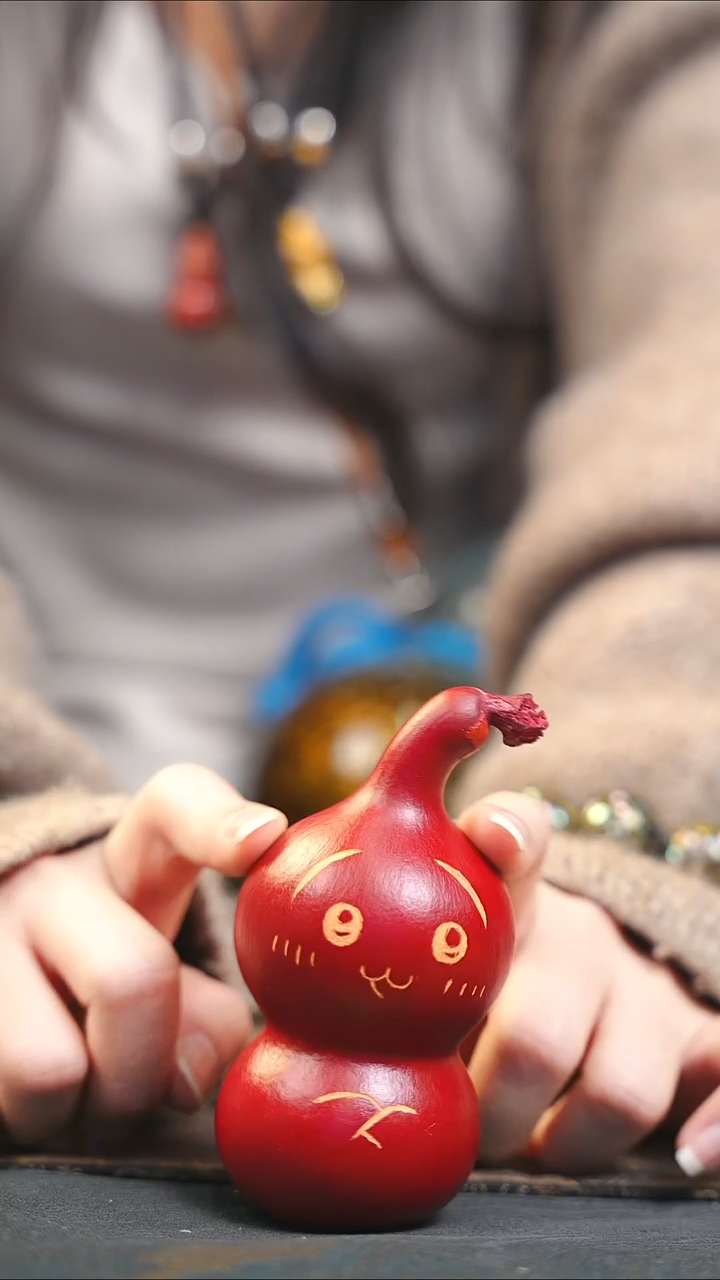 【闪购商品】XF151大漆精致小手捻(未开口）