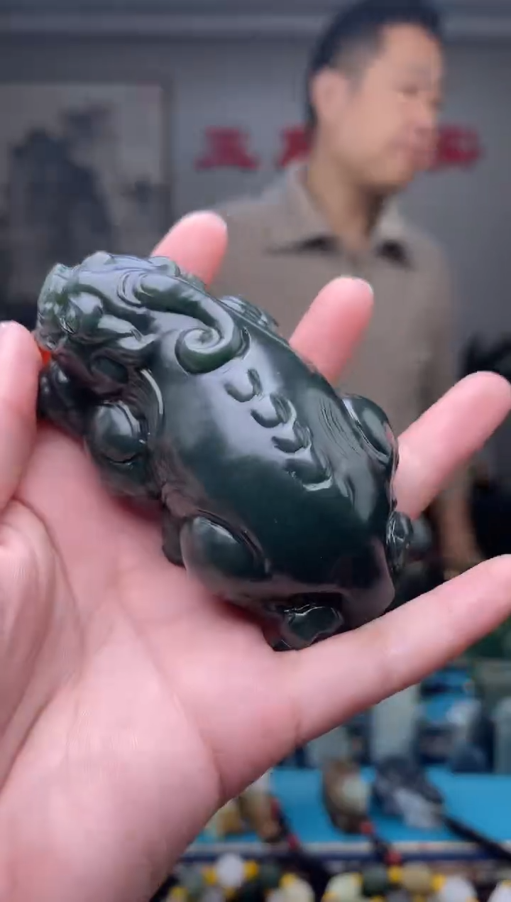 未镶嵌和田玉挂件1