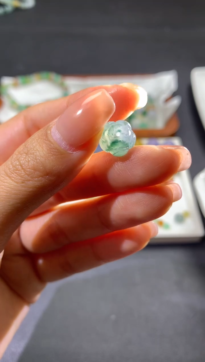 【闪购商品】定制翡翠未镶嵌卡10