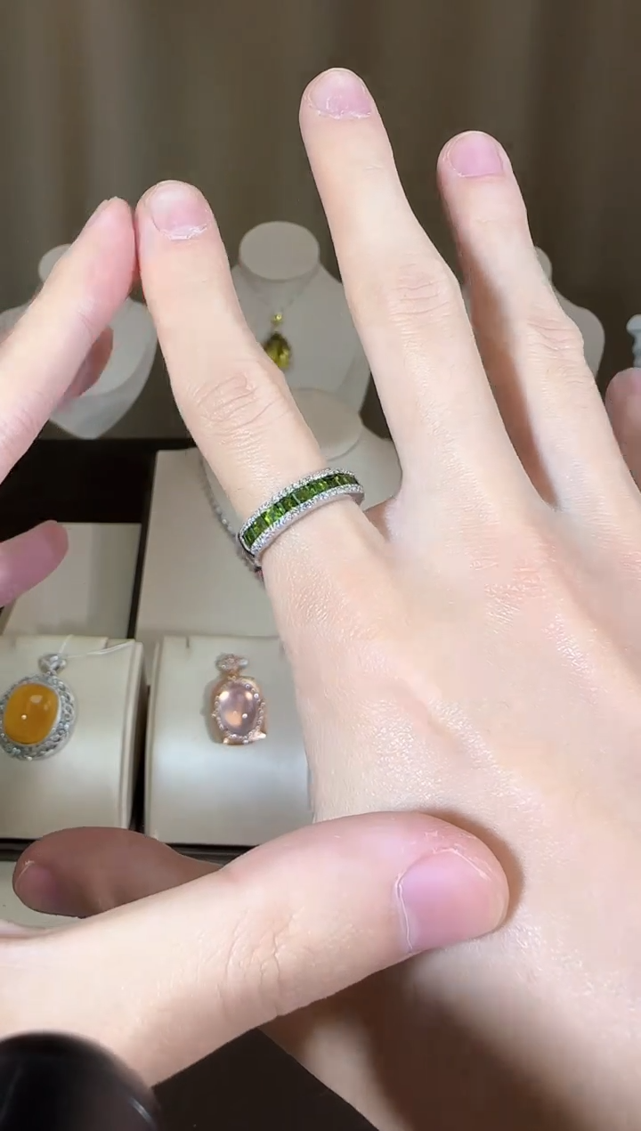 【闪购商品】透辉石戒指银S925镶嵌排戒