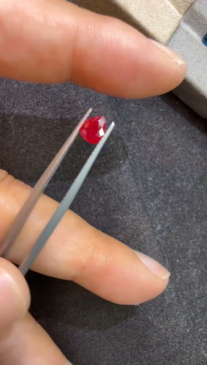 未镶嵌定制定制红宝石天然缅甸鸽血红吉尔德0.92克拉