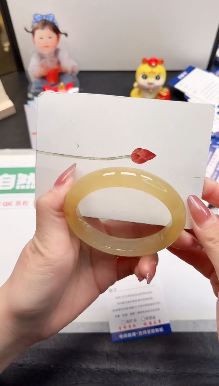 【闪购商品】石英质玉手镯未镶嵌228-62