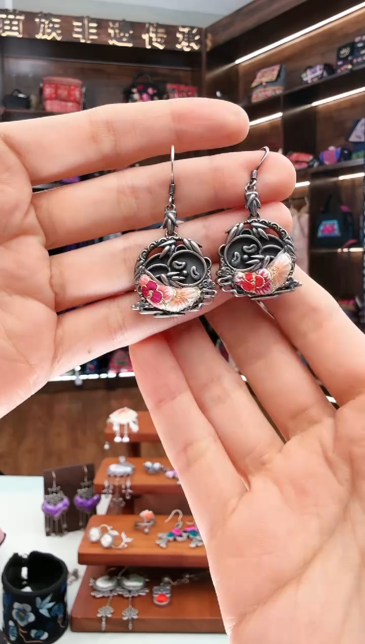 【闪购商品】织绣80蚩梦苗族古绣