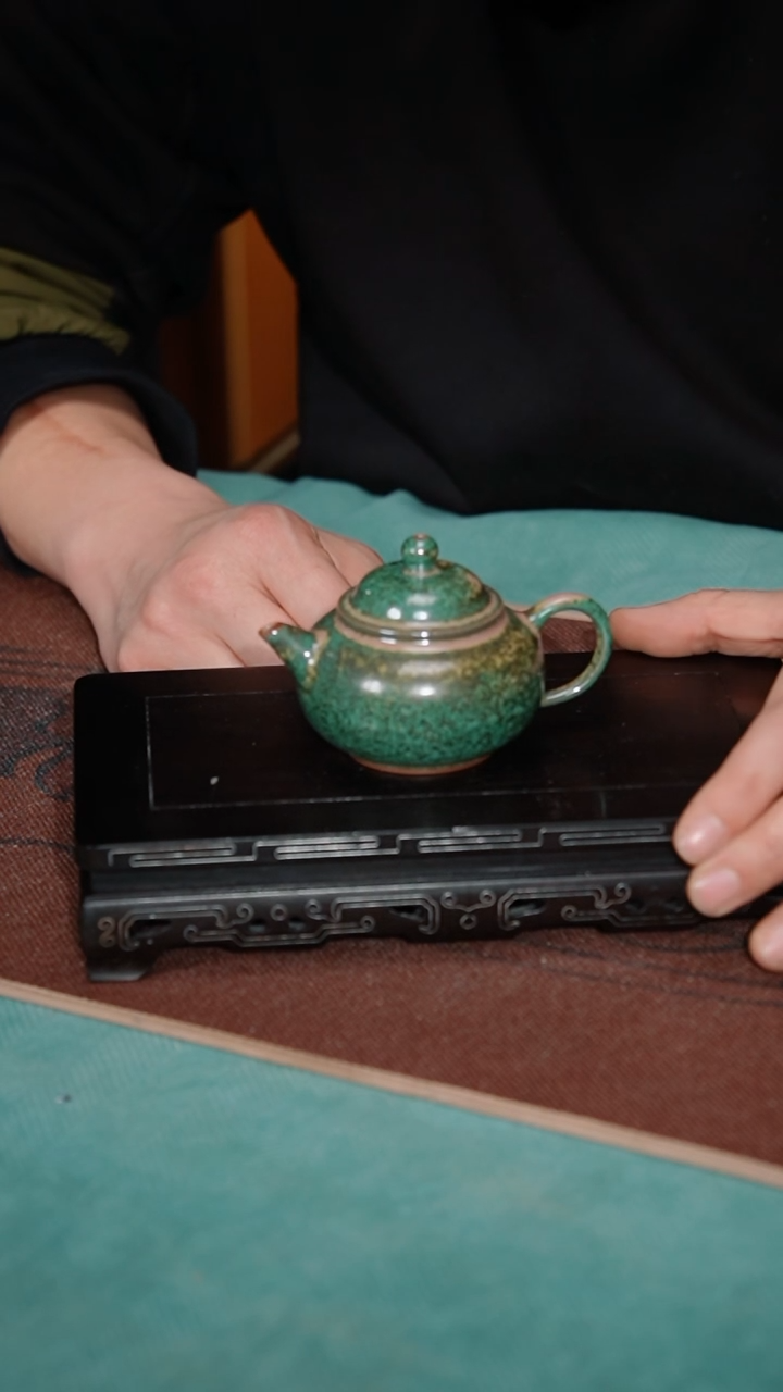 【闪购商品】218-1小水平壶（晋艳红）