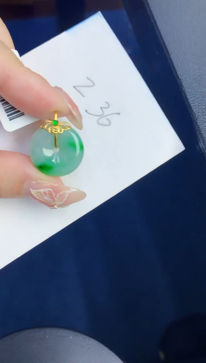 【闪购商品】翡翠颈饰18K金镶嵌0000000000