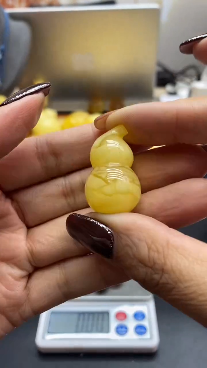 琥珀未镶嵌珠宝奇石2754