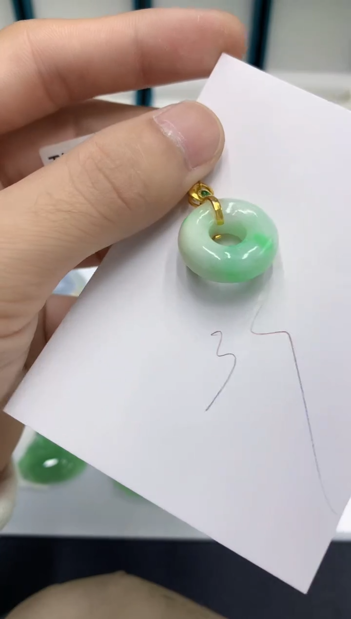 颈饰未镶嵌翡翠翡翠