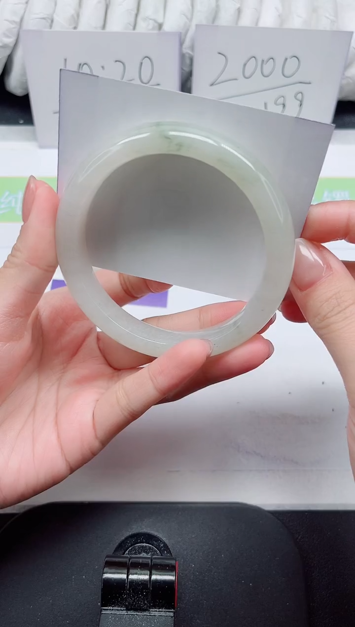 【闪购商品】石英质玉手镯未镶嵌3-62.7