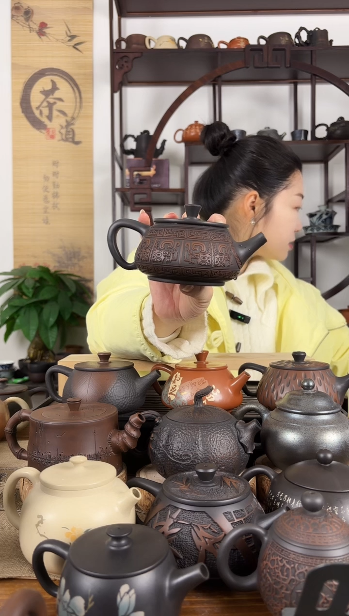 未****岁云南建水紫陶茶壶240CC左右