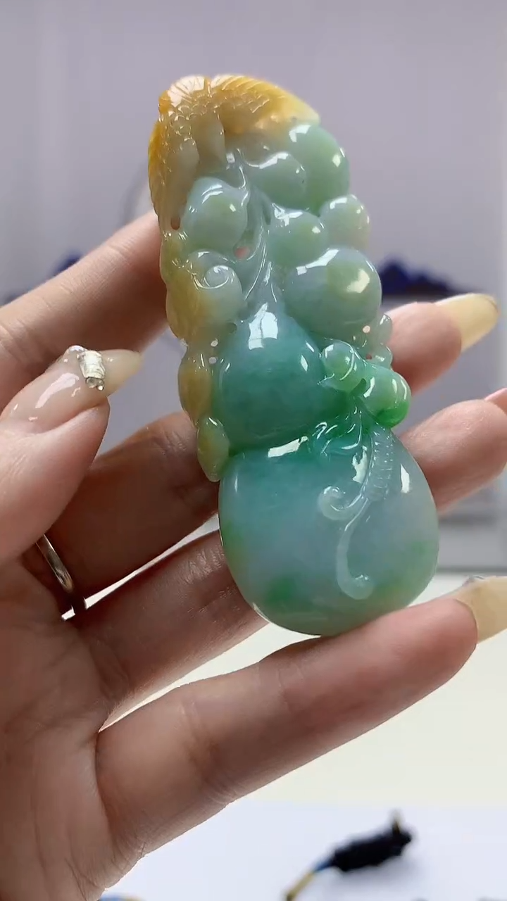 【闪购商品】定制翡翠未镶嵌4902DD-毛货挂件77