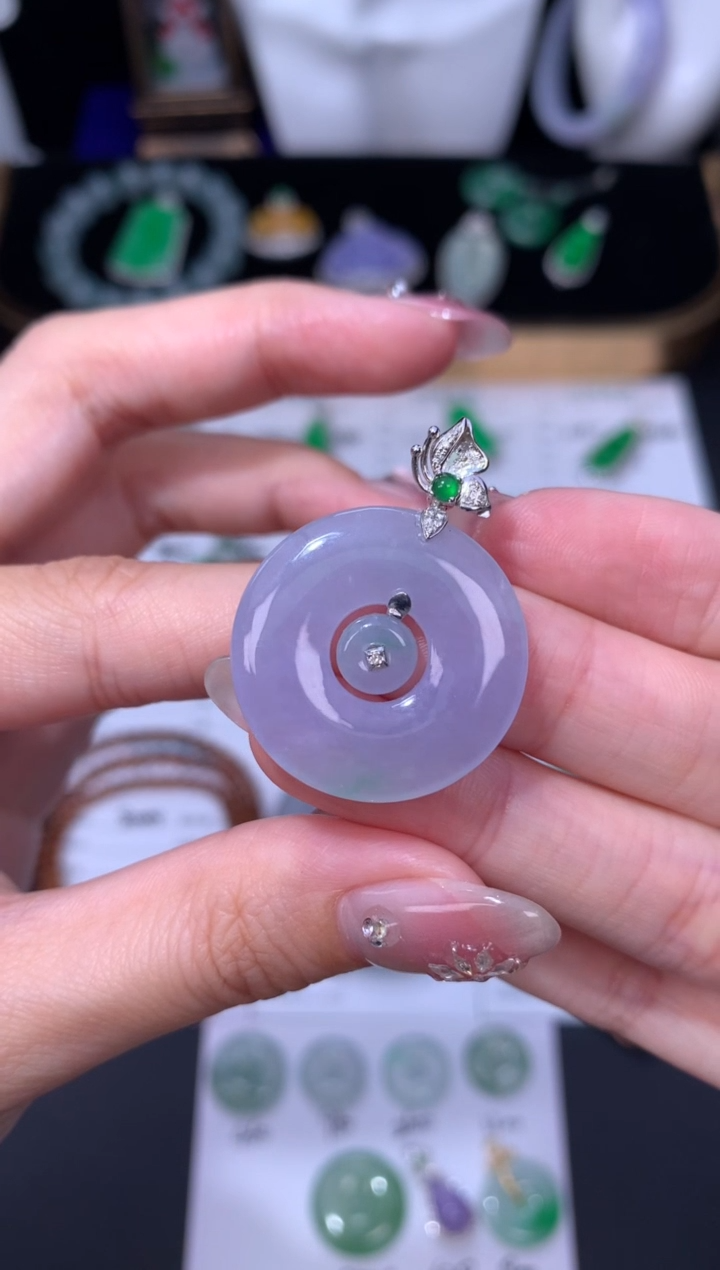 18K金镶嵌定制翡翠48小时鉴赏期 退货不扣服务费