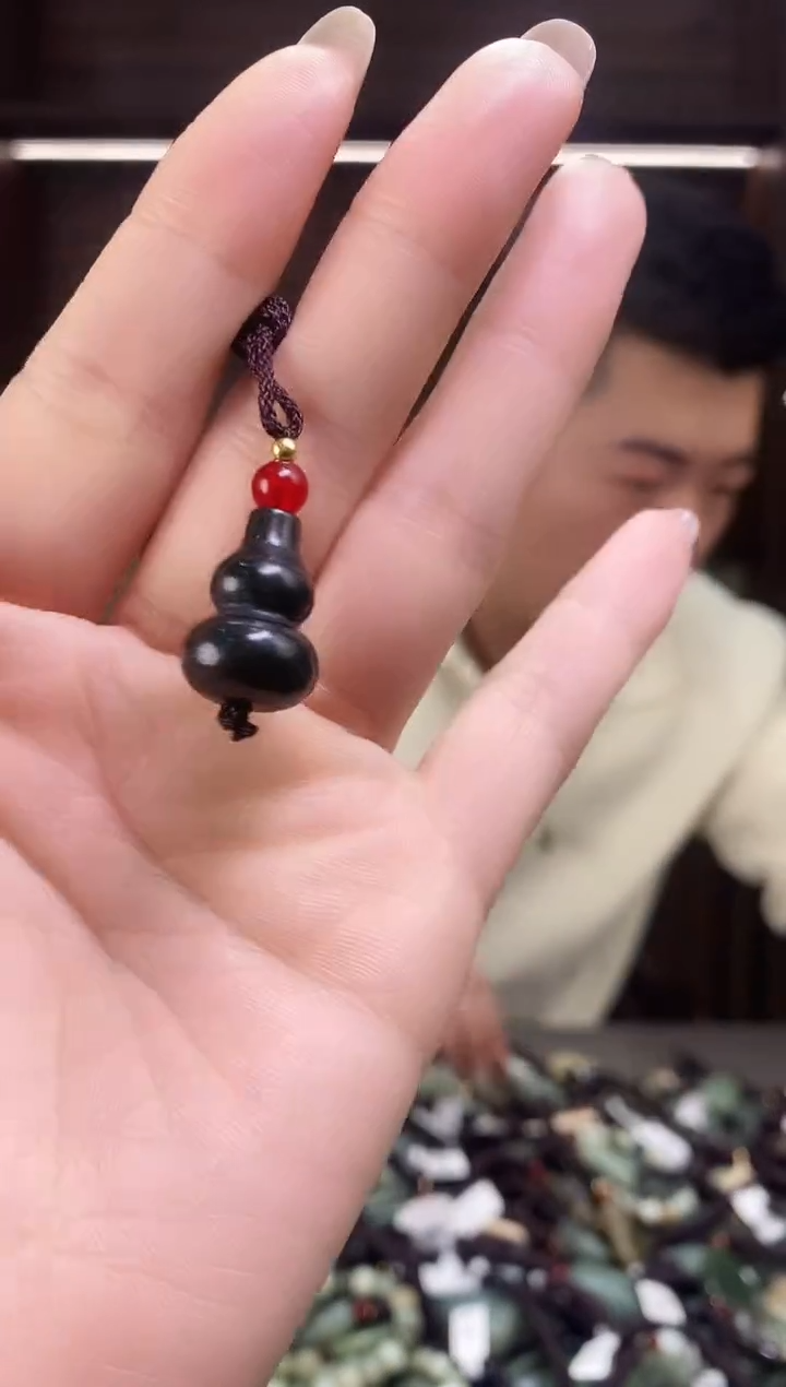 【闪购商品】和田玉颈饰未镶嵌多样性发货，拍一发一