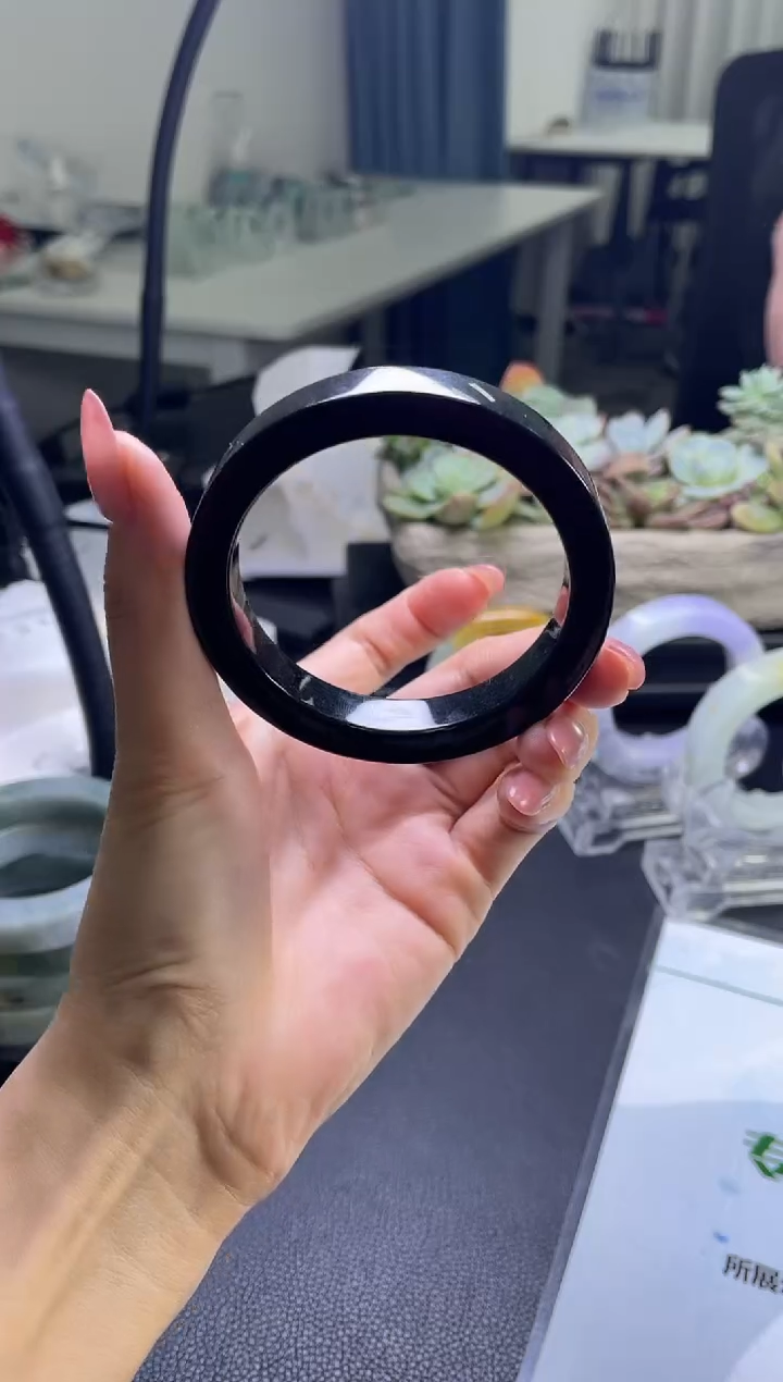 未镶嵌手镯定制翡翠糖****?手镯