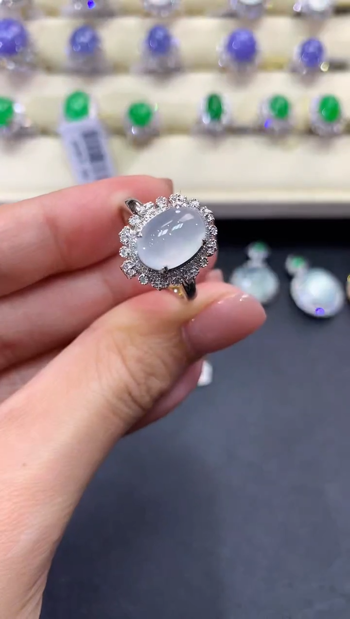 【闪购商品】翡翠戒指18K金镶嵌a151