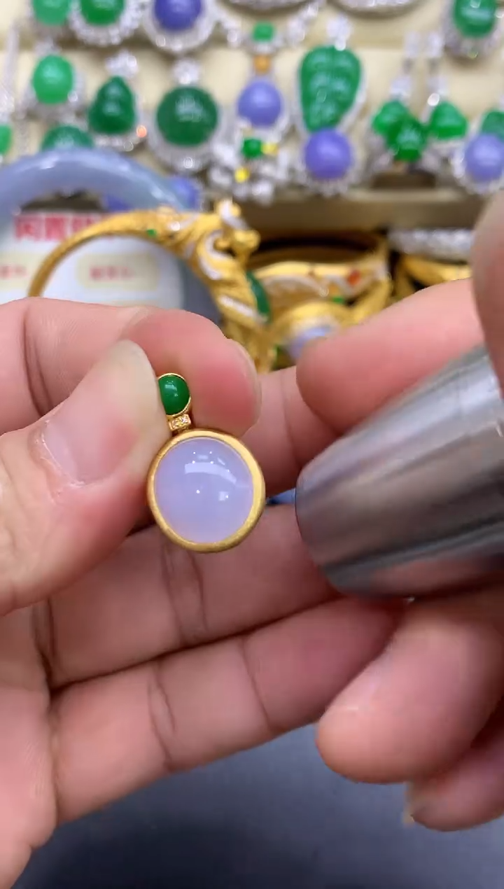 颈饰18K金镶嵌翡翠121-中国好珍宝