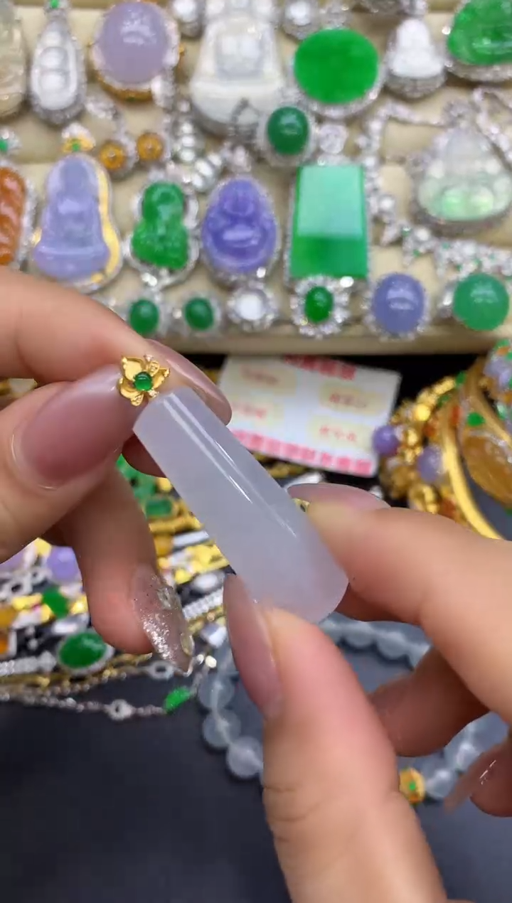 颈饰18K金镶嵌翡翠133-中国好珍宝