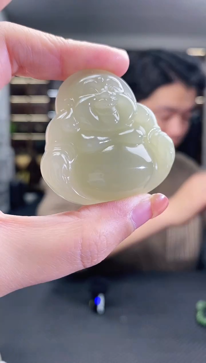 颈饰未镶嵌和田玉佛公吊坠