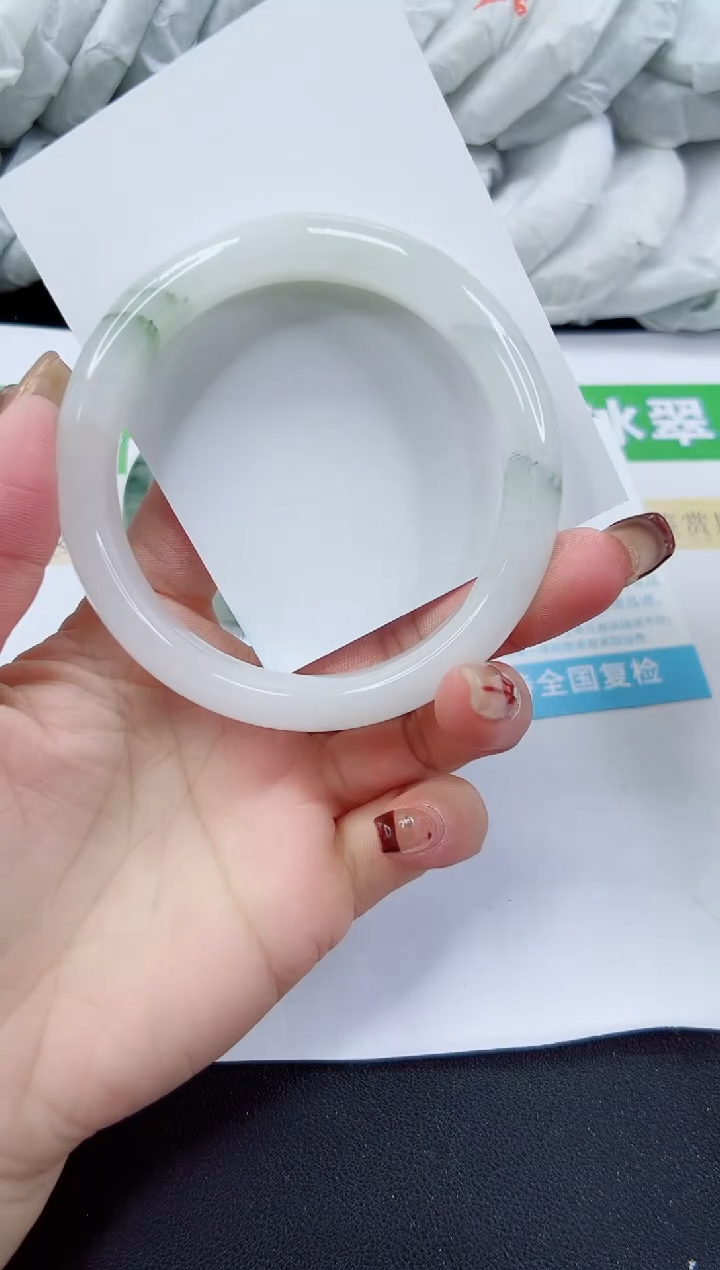 【闪购商品】石英质玉手镯未镶嵌283