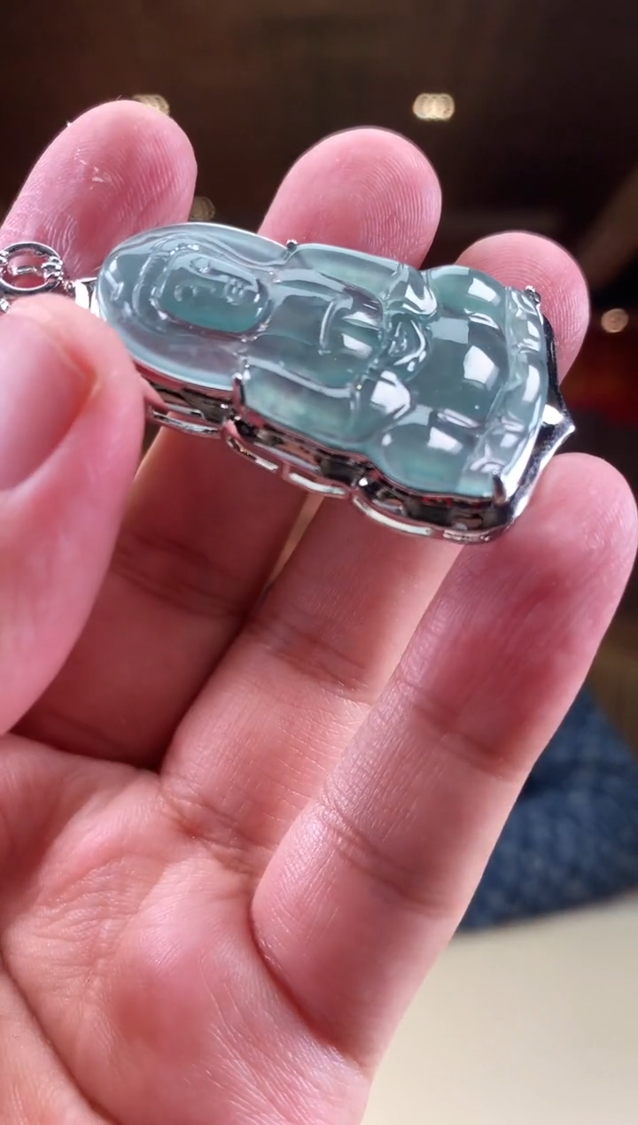 【闪购商品】翡翠颈饰未镶嵌        *523