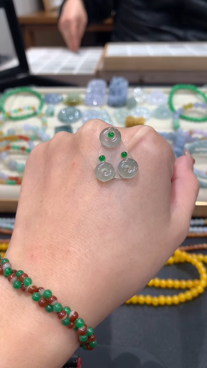 【闪购商品】定制翡翠未镶嵌翡翠