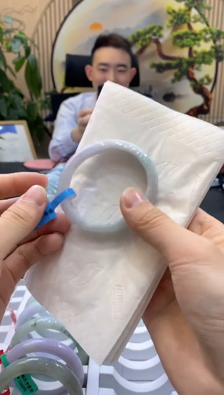 翡翠手镯未镶嵌00000001560