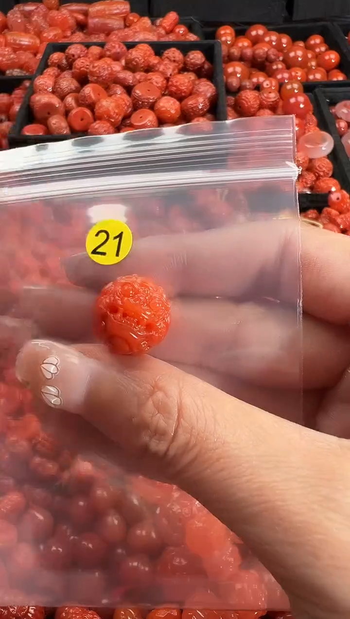 颈饰未镶嵌南红玛瑙1