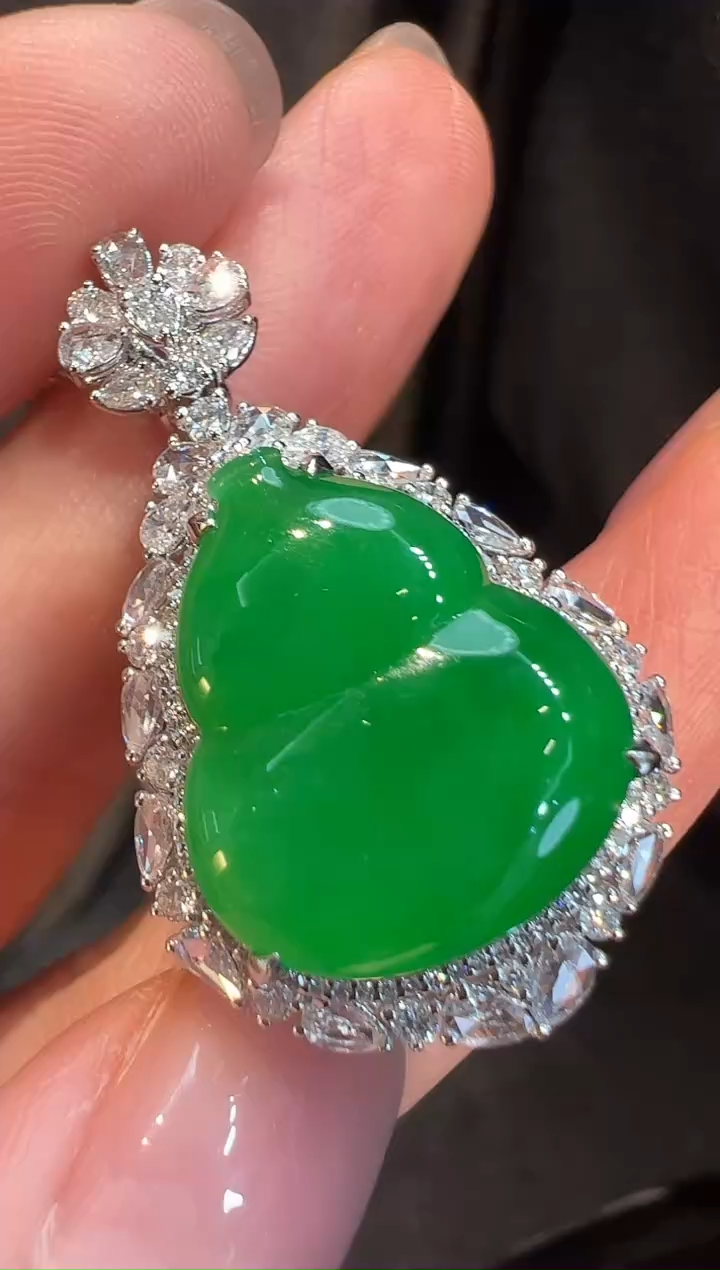 吊坠(不含链)18K金镶嵌翡翠L6吊坠