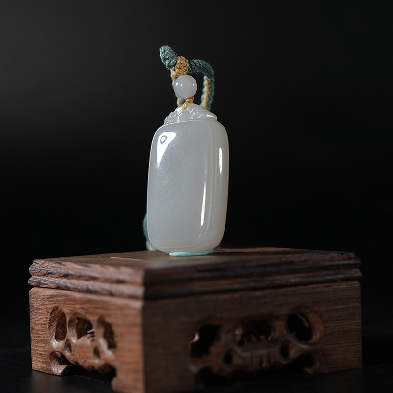 lot4 和田玉无事牌/DW51226-046544 保利山东